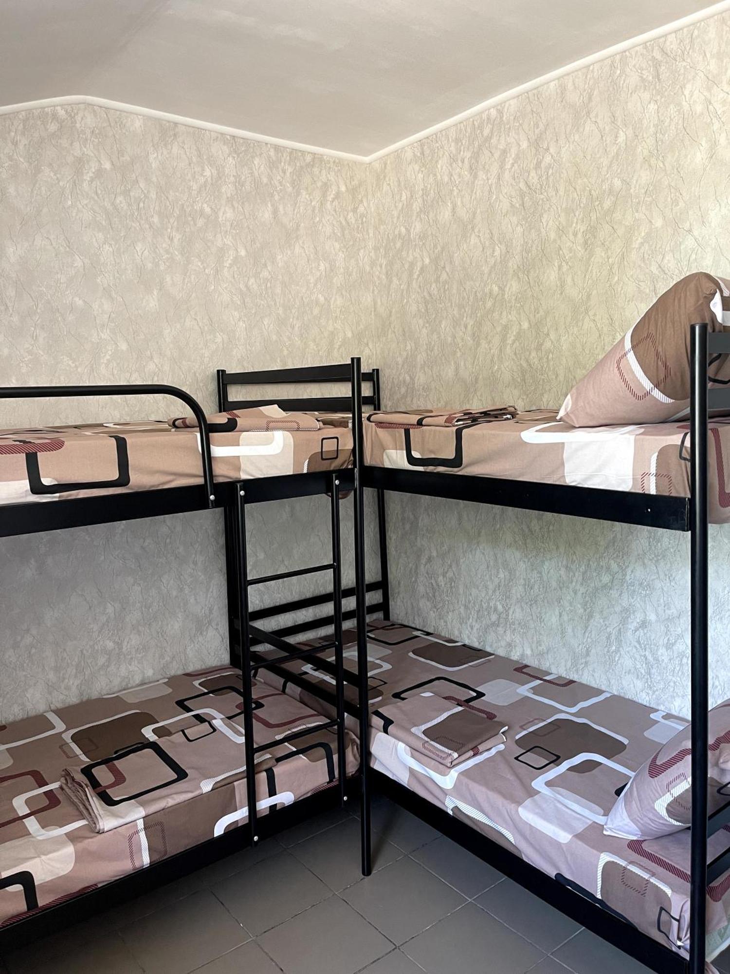 Pitstop Motel Dniprodzerzhyns'k Ngoại thất bức ảnh