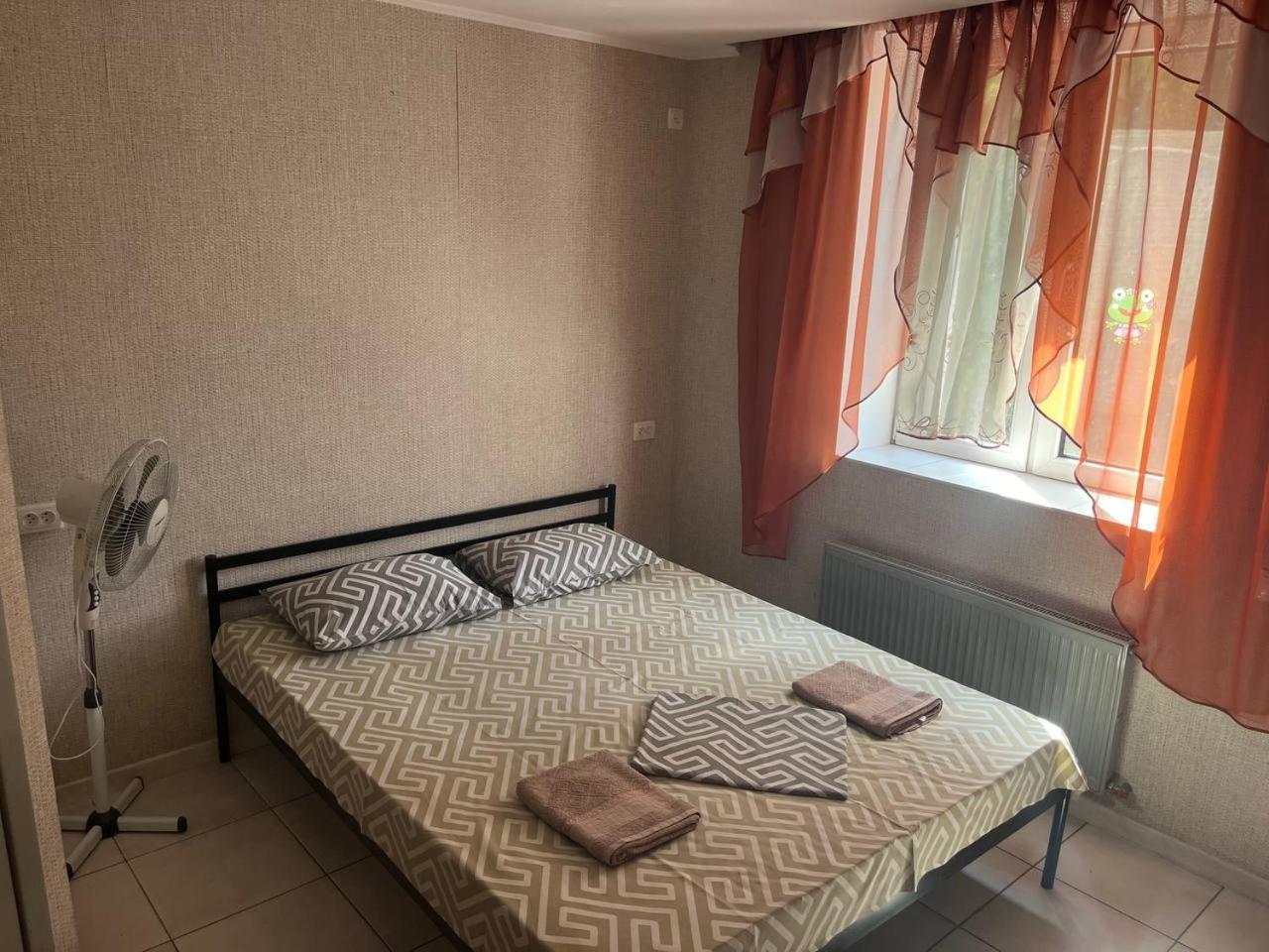 Pitstop Motel Dniprodzerzhyns'k Ngoại thất bức ảnh